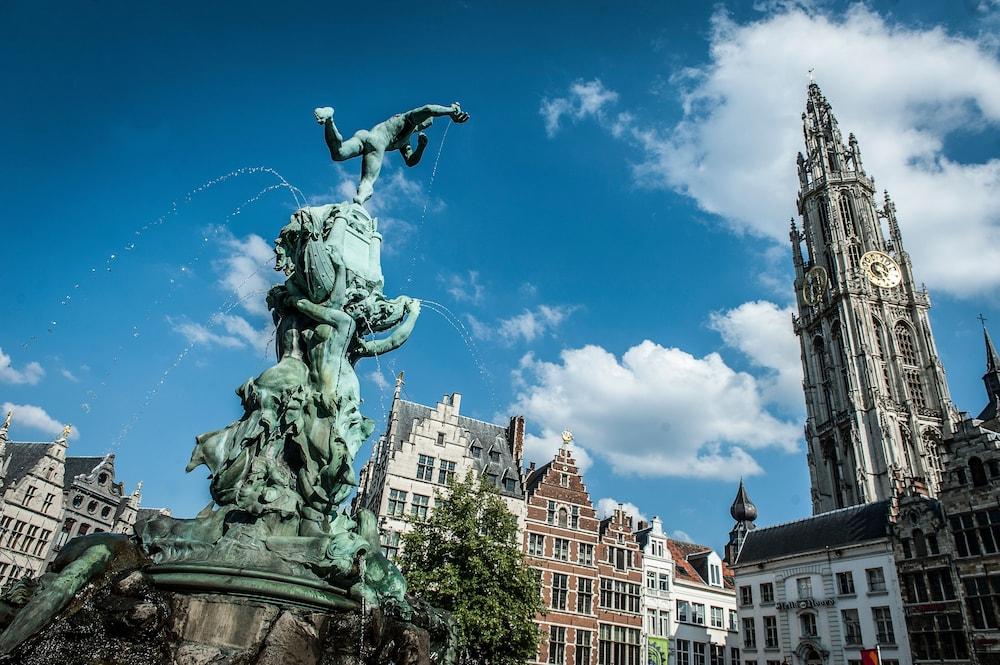 Hotel Docklands Antwerpen Exterior foto